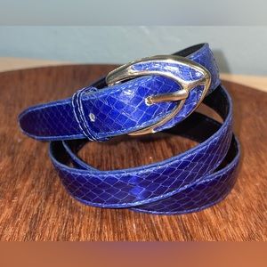 Vintage 80s genuine snakeskin Royal blue size small medium